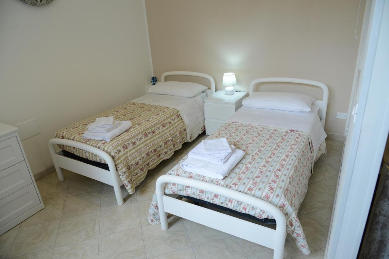 Casa Angelina Lägenhet Monopoli Exteriör bild