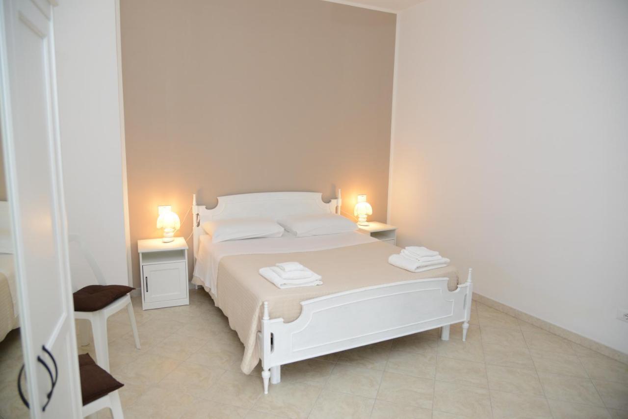 Casa Angelina Lägenhet Monopoli Exteriör bild