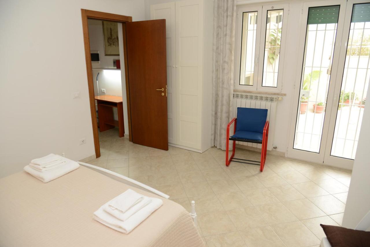 Casa Angelina Lägenhet Monopoli Exteriör bild