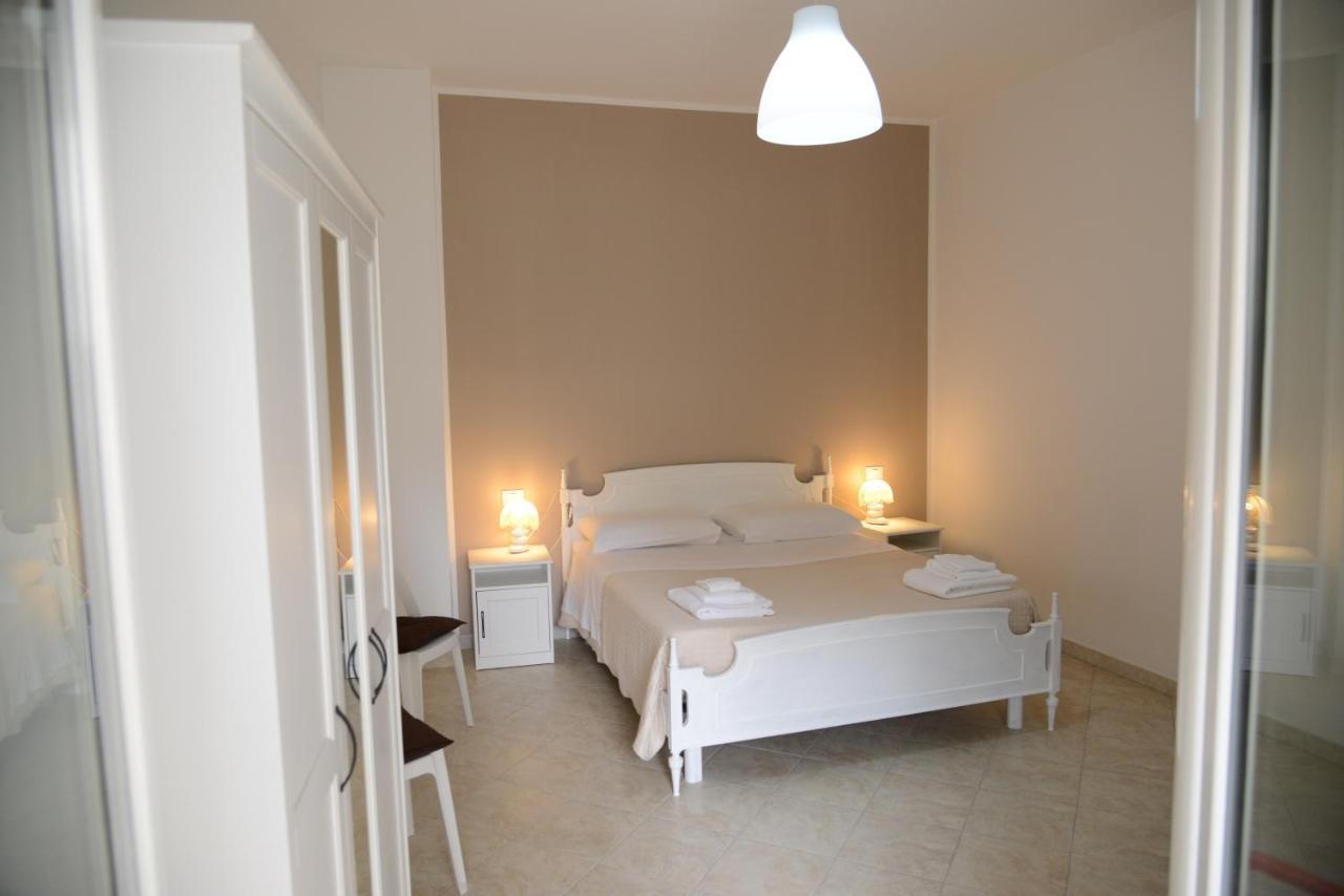 Casa Angelina Lägenhet Monopoli Exteriör bild